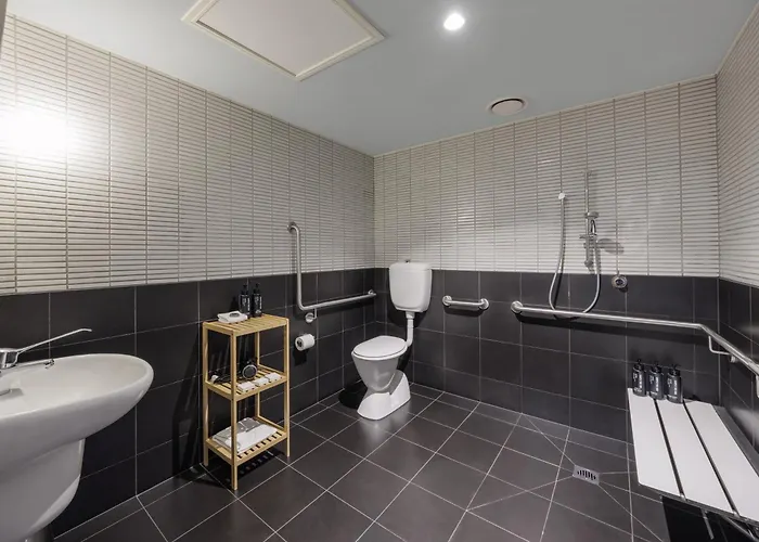 Brady Hotels Central Melbourne