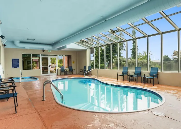 Medallion Inn And Suites