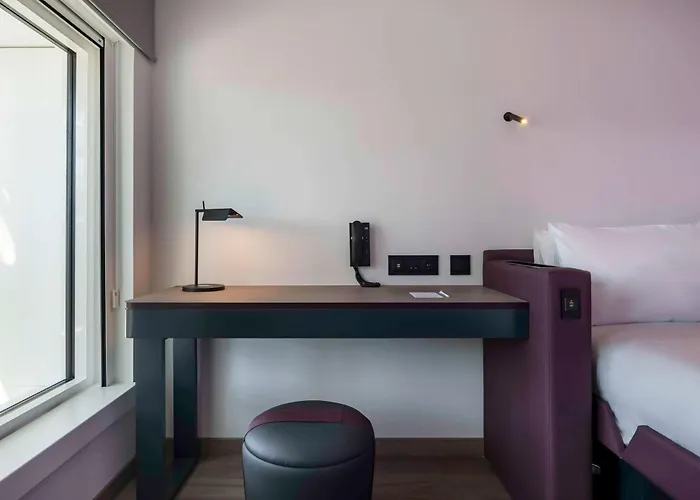 Yotel Porto
