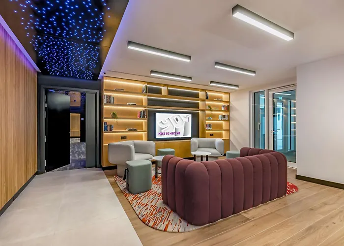 Yotel Porto