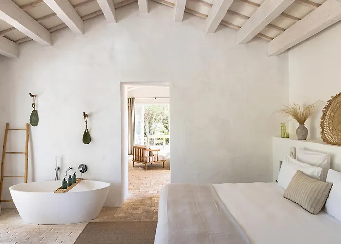 Torre Vella - Fontenille Collection