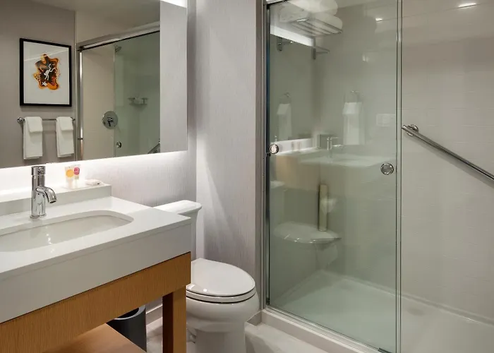 Hyatt Place Boston/Seaport District