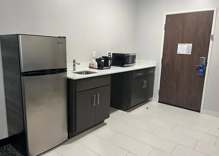 Comfort Suites Greenville Airport