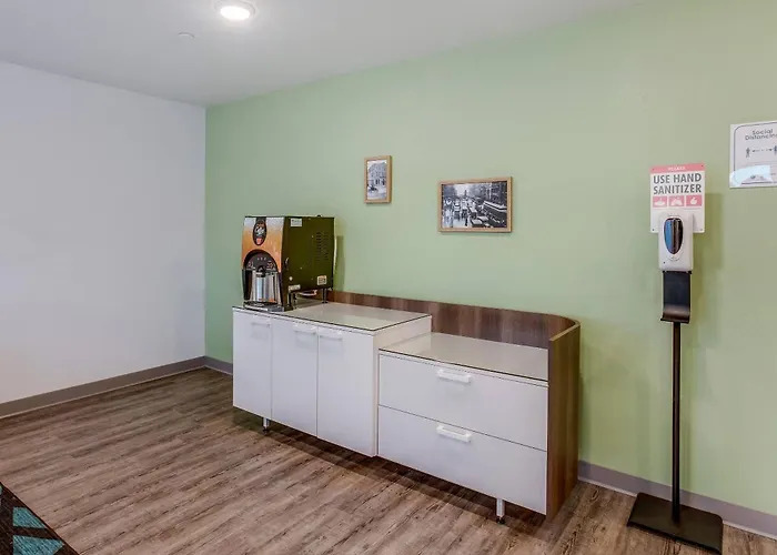 Woodspring Suites Novi Farmington
