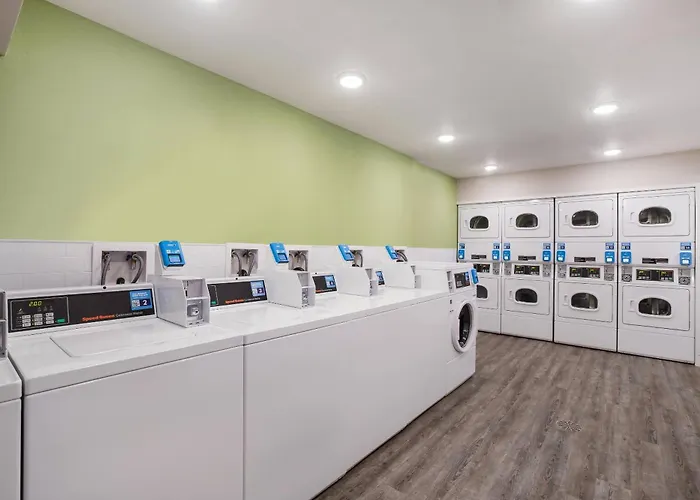 Woodspring Suites Detroit Madison Heights