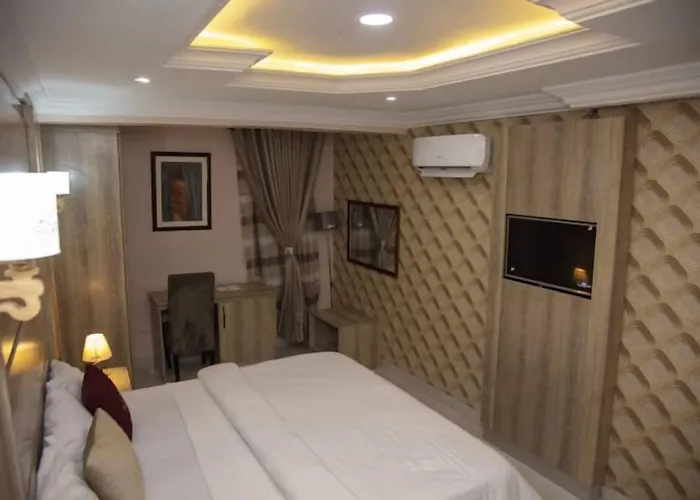 Lushville Hotels And Suites