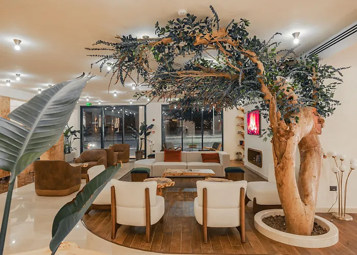 Bratus Hotel