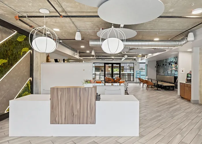 Placemakr Austin Downtown, Apartments By Hilton