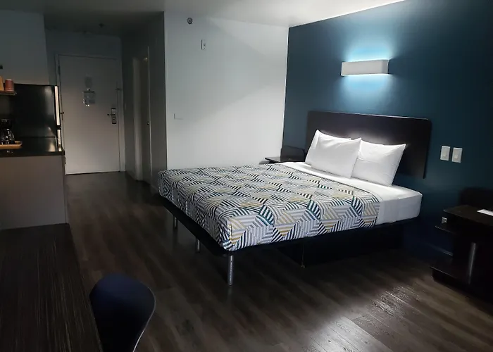 Studio 6 Suites Hesperia, CA West Main Street I 15