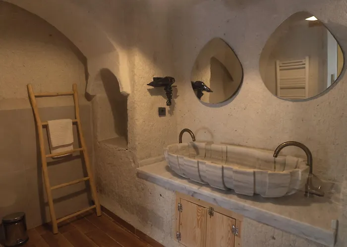 Potamia Cave Suites