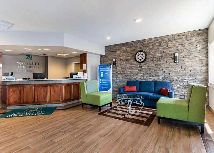 Quality Inn & Suites Ferdinand