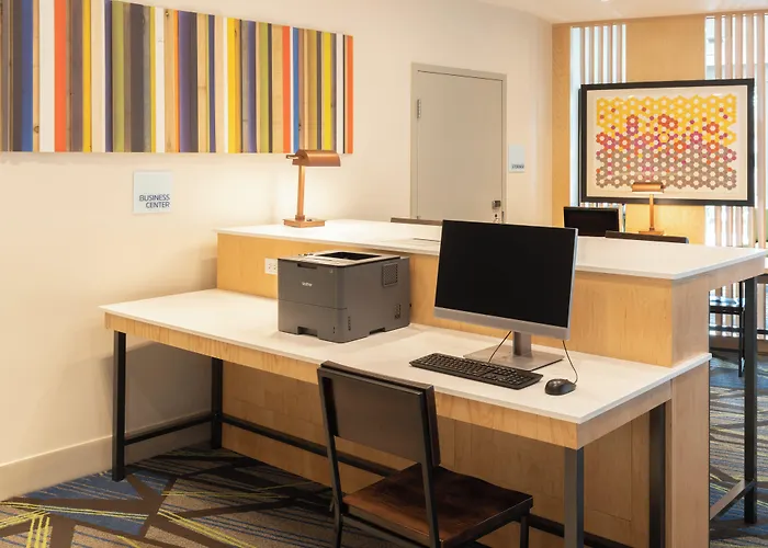 Holiday Inn Express Doral Miami By Ihg