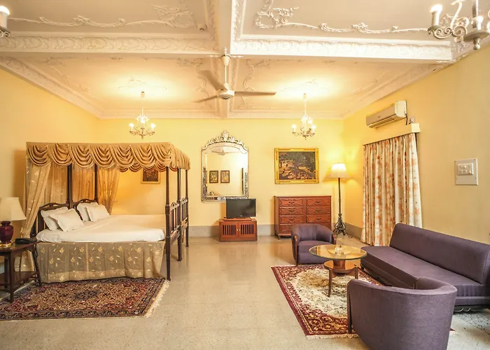 Nilambag Palace Hotel