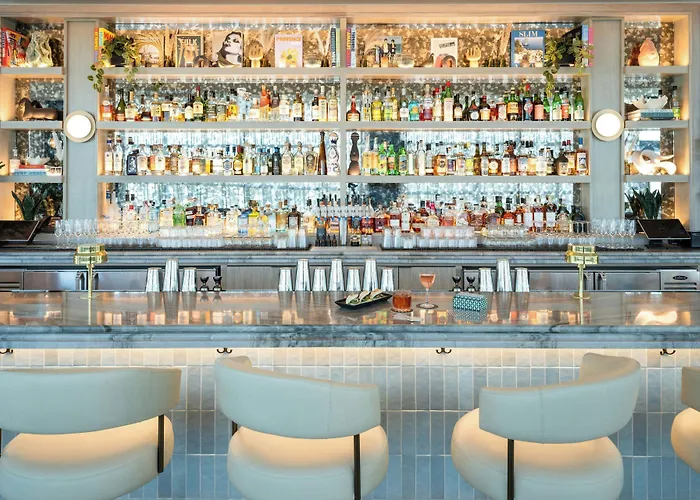 Moxy St. Petersburg Downtown