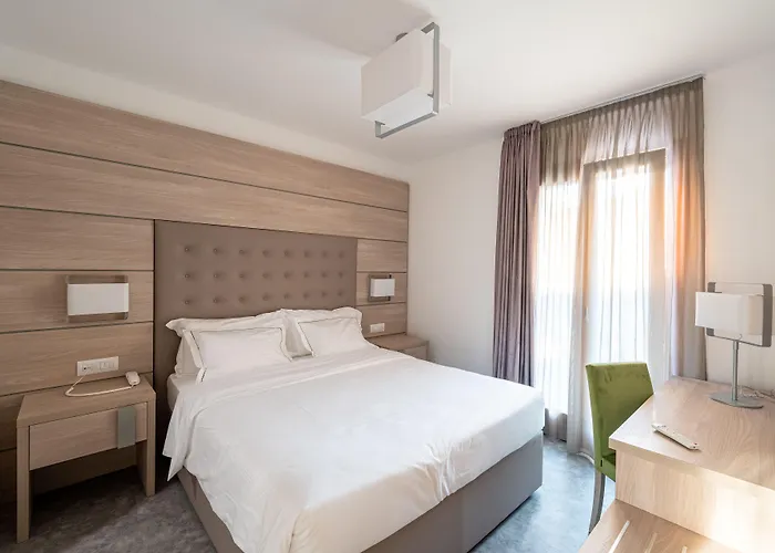 Hotel Trilago