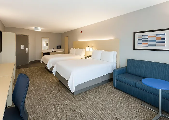 Holiday Inn Express & Suites Ft Myers Beach-Sanibel Gateway By Ihg