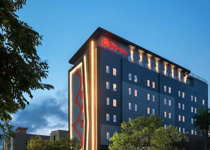 Ibis Surabaya Tidar
