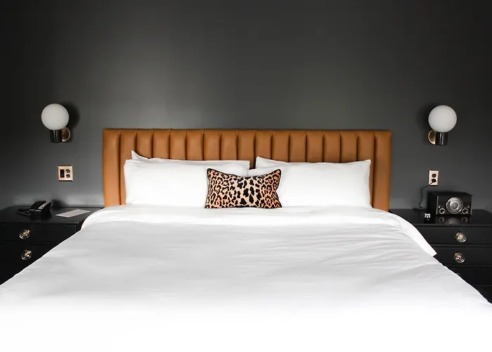 The Inn Hotel Lake Okoboji, An Ascend Collection Hotel