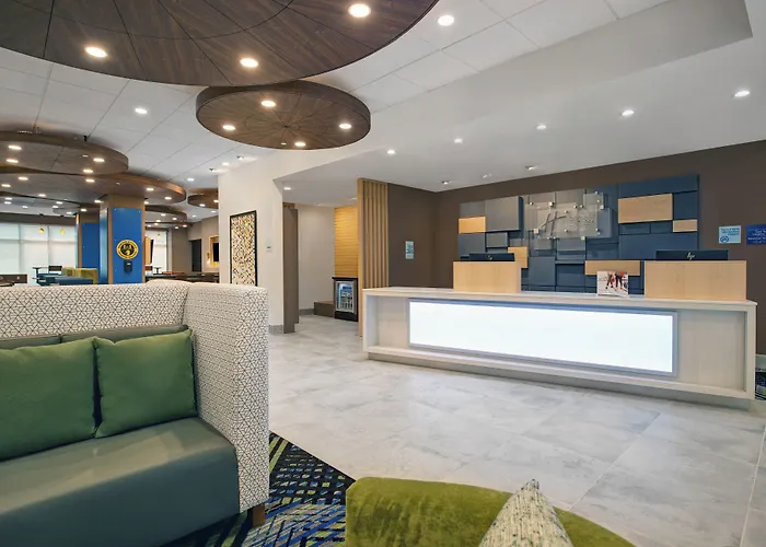 Holiday Inn Express - Milwaukee Downtown By Ihg