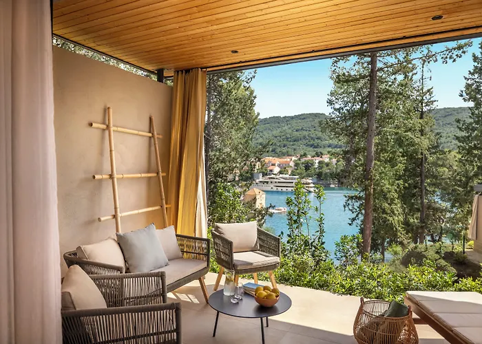 Valamar Amicor Resort