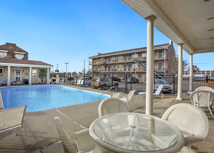 Edgewater Inn - Biloxi Beach