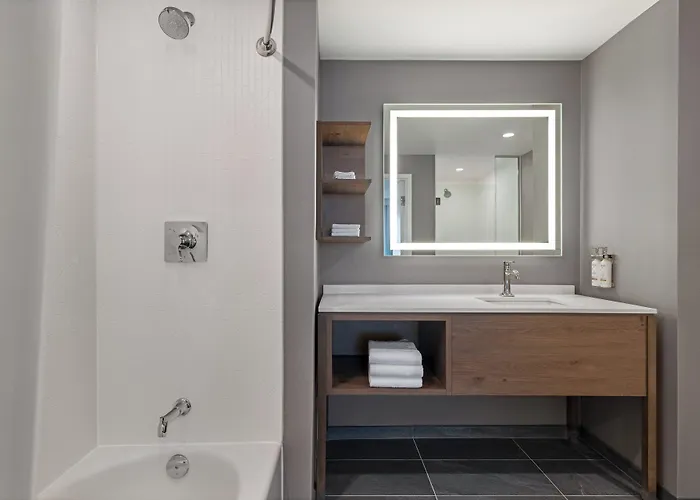 Staybridge Suites Port Elgin By Ihg