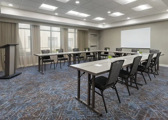 Residence Inn Long Island Garden City
