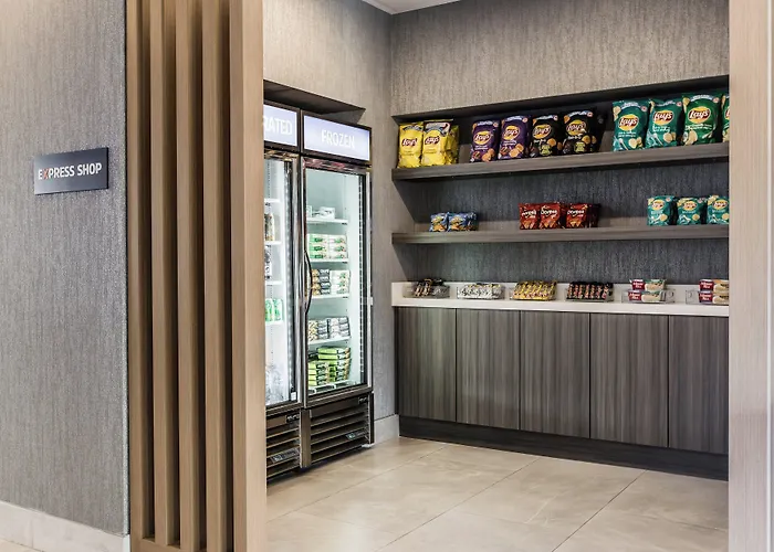 Holiday Inn Express & Suites Toronto Airport South By Ihg