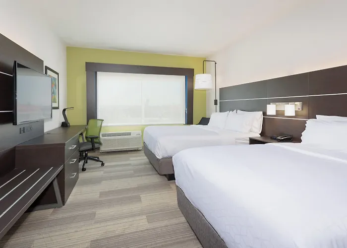 Holiday Inn Express & Suites - Firestone - Longmont By Ihg