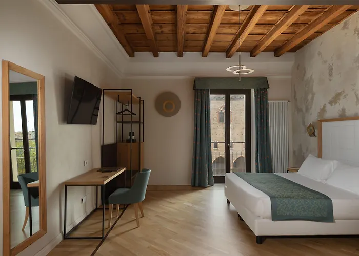 Cà Uberti Palace Hotel