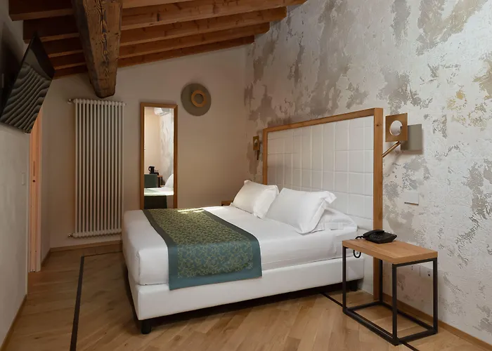 Ca Uberti Palace Hotel, Mantegnahotels