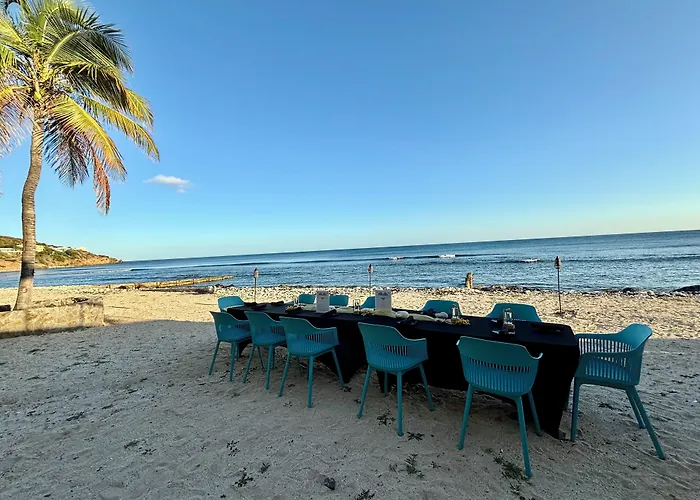 Grapetree Bay Hotel And Villas
