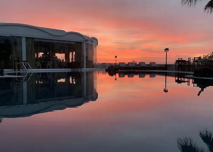 Villa Manos Hotel
