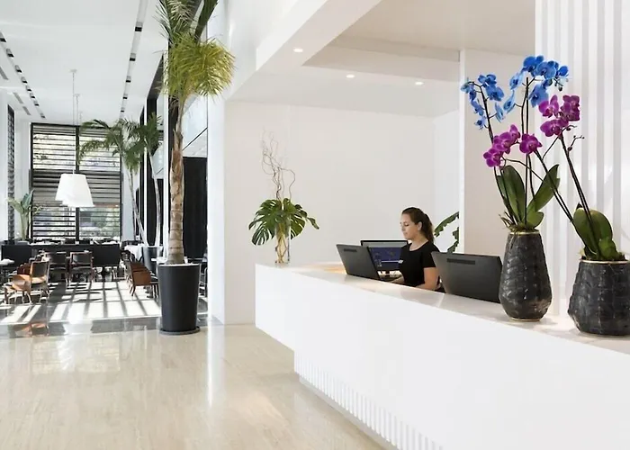 Hotel Puerta America