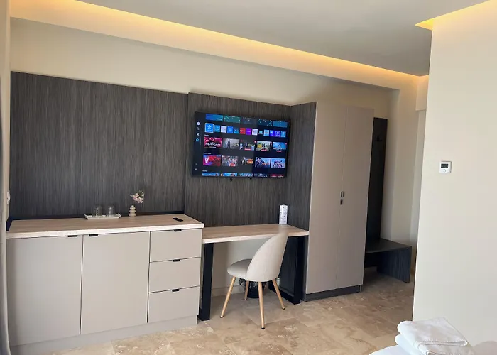 Vila Ducu Mamaia Nord - Teens And Adults Only 14 And Over