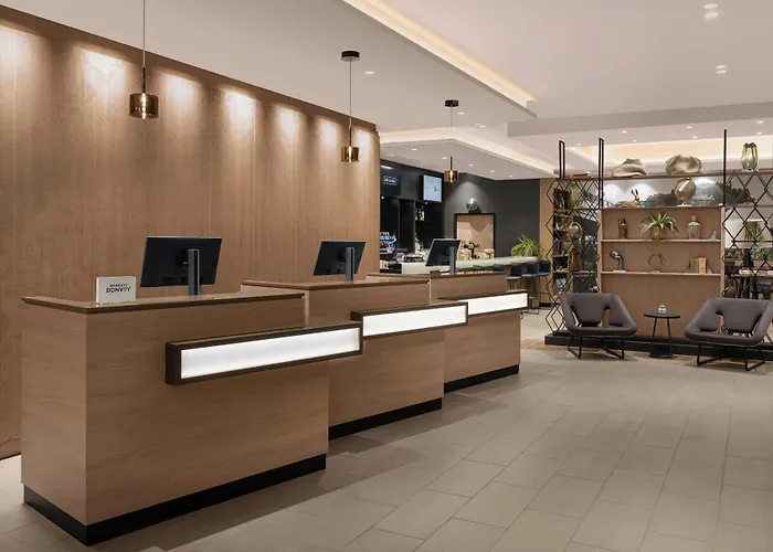 Courtyard By Marriott Paris Porte De Versailles
