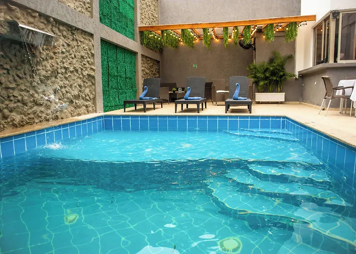 Hotel El Marqués De Manga