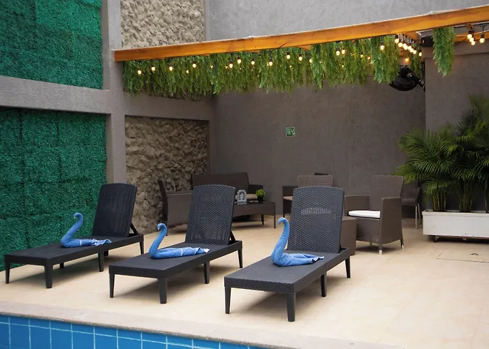 Hotel El Marqués De Manga