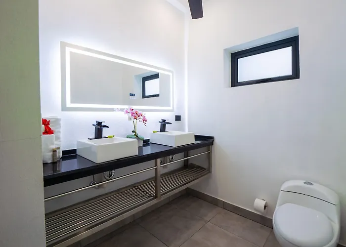 Instyle Residences At Rizz Suites