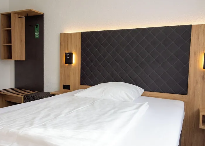 Cocco-Bello Smart Check-In Hotel