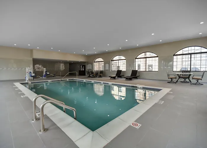 Staybridge Suites - Holland By Ihg