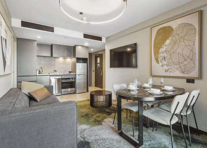 Melbourne City Apartment Hotel