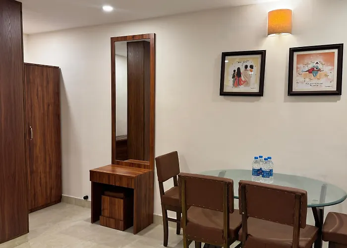 Hotel Saluja