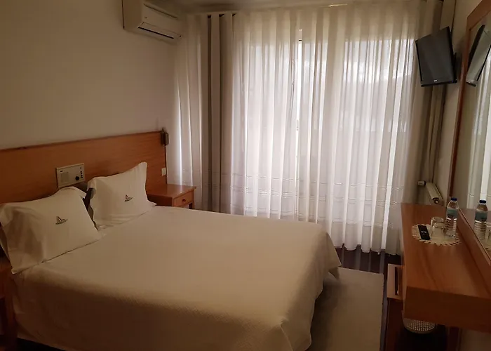 Hotel Lagoa Azul do Geres