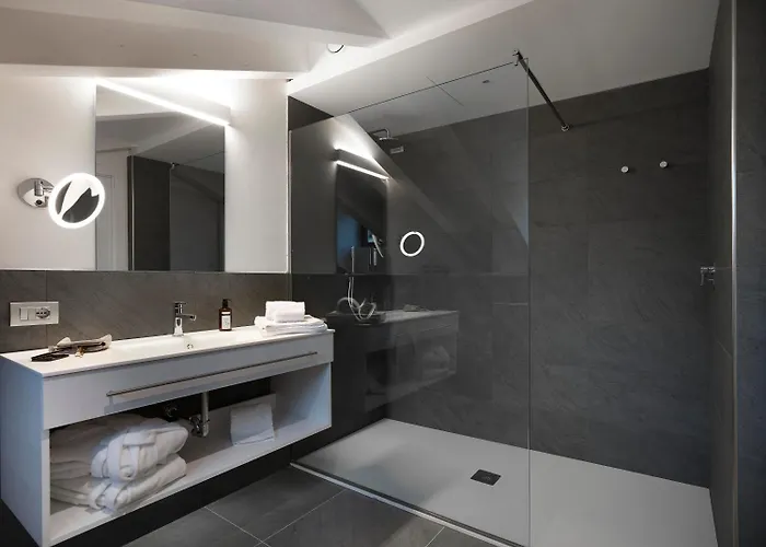 Boutique Hotel Touring