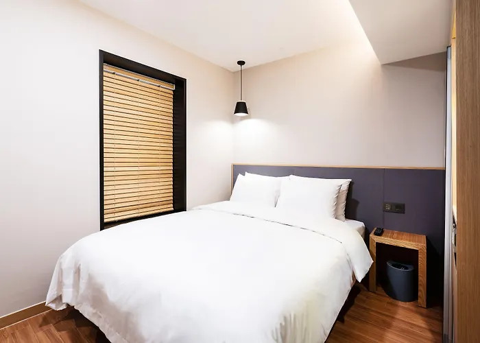 Lala Vianco Business Hotel