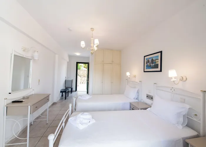 Santa Marina Hotel
