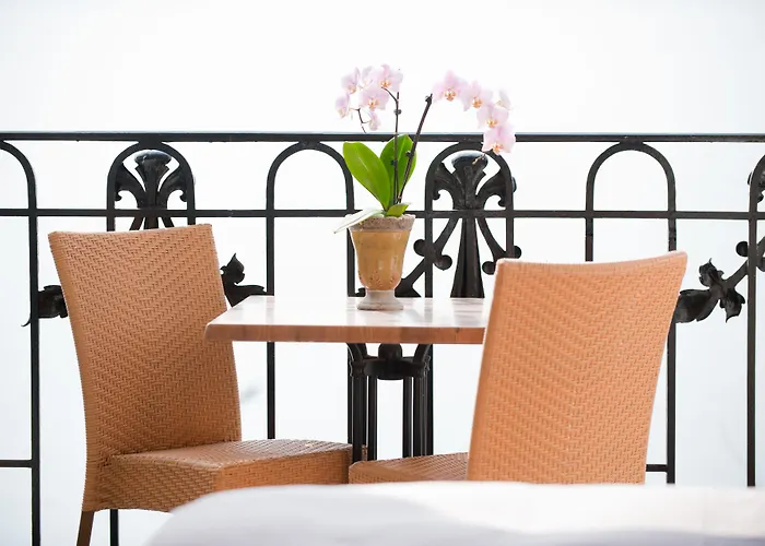 Hotel Du Grand Lac Excelsior
