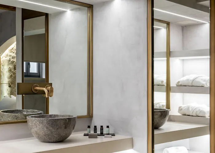 Inotropes Boutique Suites - Adults Only