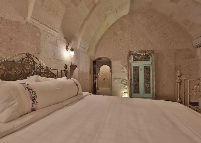Taru Cave Suites